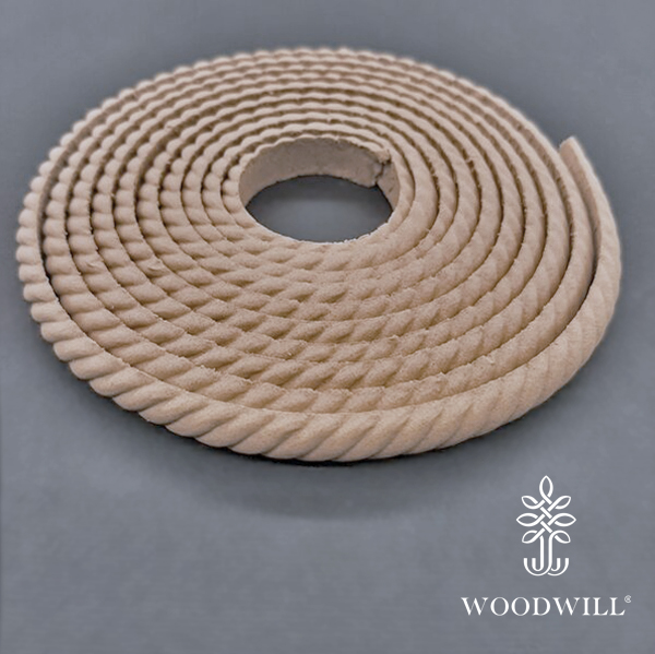 [804061] Wood Carved Flexible Trimm~ 215cm. X 0.8cm.