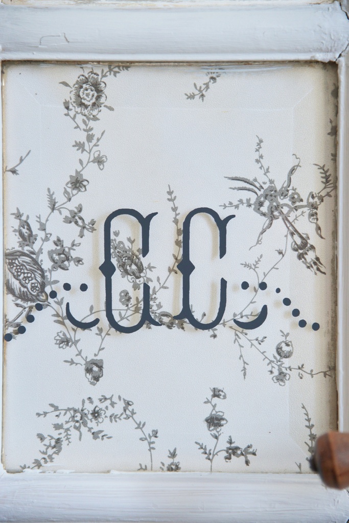[380234] Stencil - Monogram CC - Self-adhesive